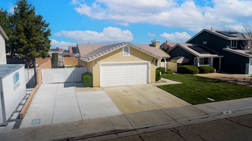 2815 Minford Street, Lancaster, CA 93536