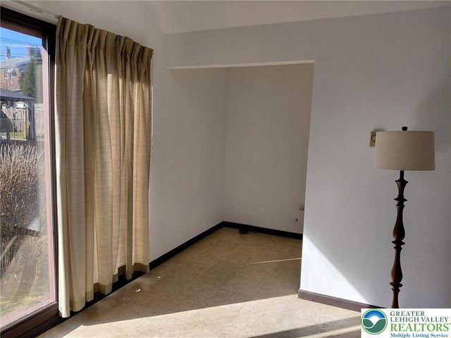 1936 South 6th Street, Allentown City, PA 18103