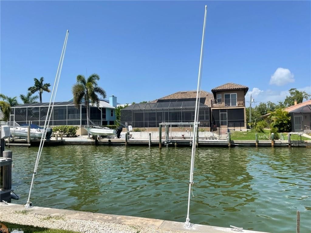 405 Cristobal ST, NAPLES, FL 34113 — photo 2