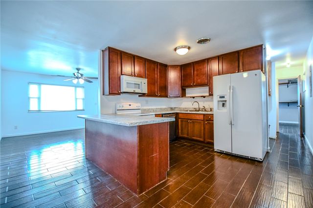 2015 Pennsylvania Drive, Xenia, OH 45385