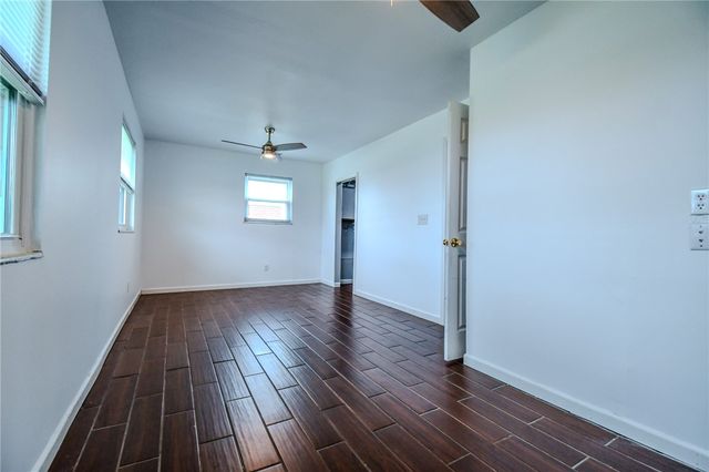 2015 Pennsylvania Drive, Xenia, OH 45385