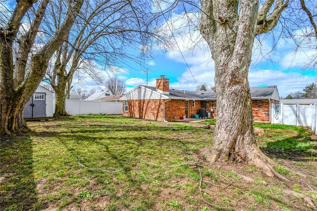 2015 Pennsylvania Drive, Xenia, OH 45385