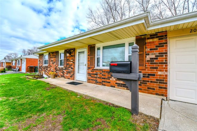 2015 Pennsylvania Drive, Xenia, OH 45385