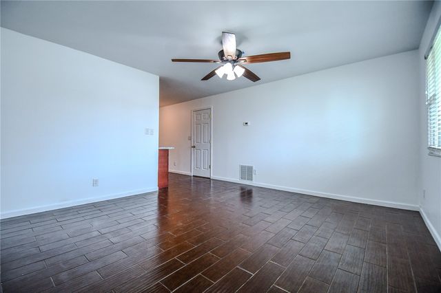 2015 Pennsylvania Drive, Xenia, OH 45385