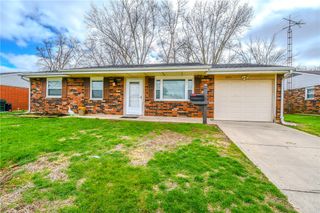 2015 Pennsylvania Drive, Xenia, OH 45385