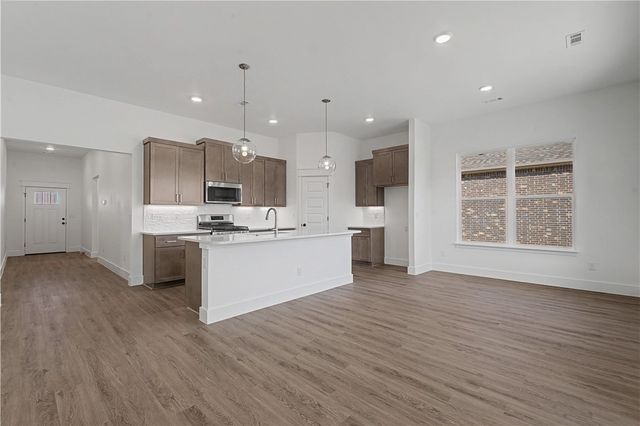 240 Ryker Ridge, Centerton, AR 72719