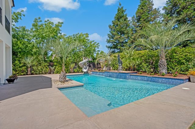 3770 Serena Avenue, Clovis, CA 93619