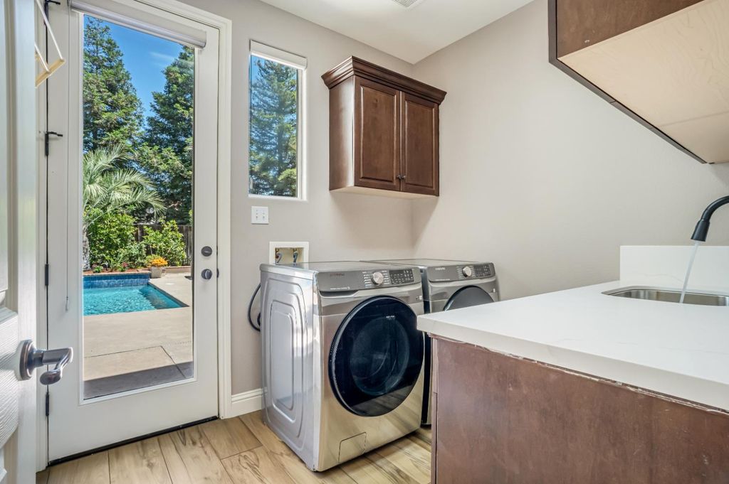 Image 22 of property listing at 3770 Serena Avenue, Clovis, CA 93619