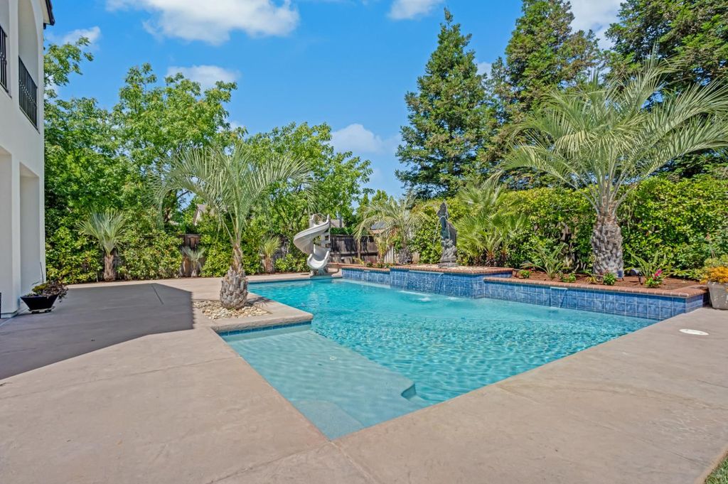Image 35 of property listing at 3770 Serena Avenue, Clovis, CA 93619