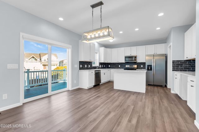 80 Bay Breeze Drive, Toms River, NJ 08753