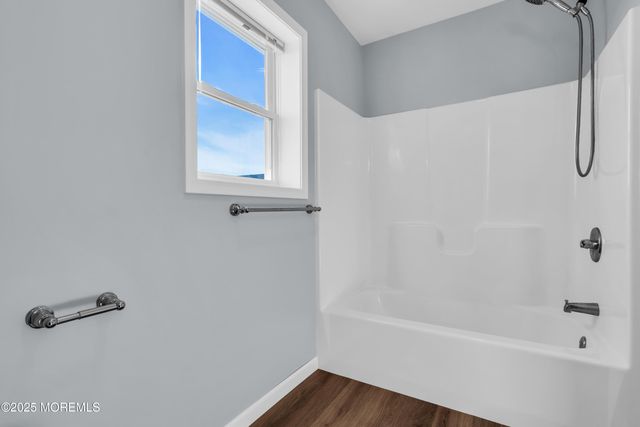 80 Bay Breeze Drive, Toms River, NJ 08753