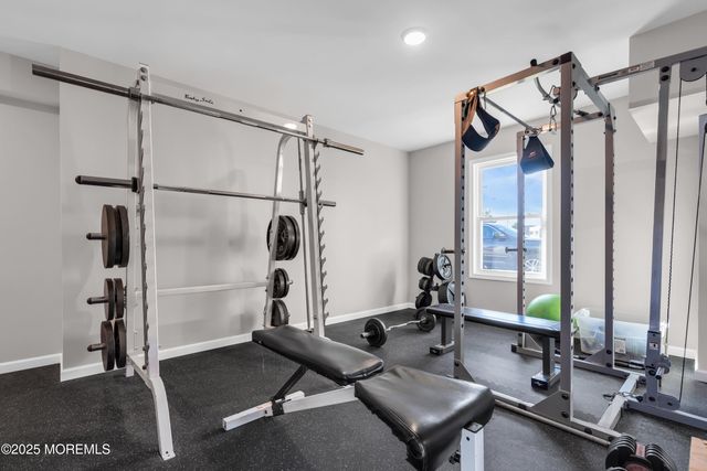 80 Bay Breeze Drive, Toms River, NJ 08753