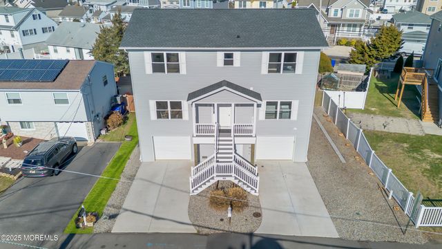 80 Bay Breeze Drive, Toms River, NJ 08753