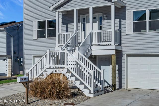 80 Bay Breeze Drive, Toms River, NJ 08753