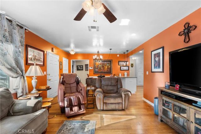 1335 W Ivyton, Lancaster, CA 93534