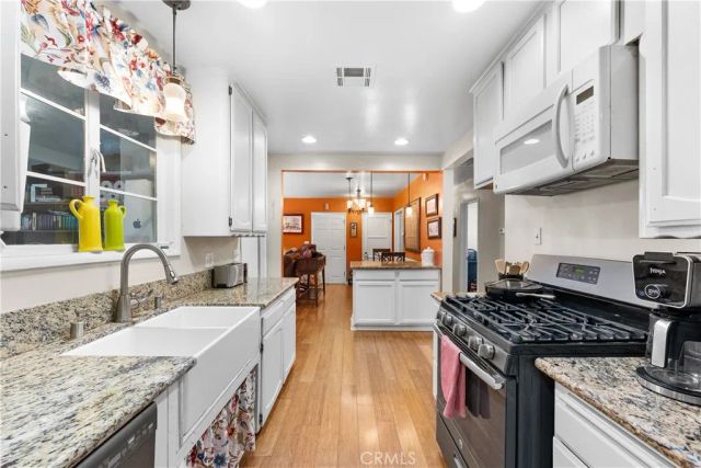 1335 W Ivyton, Lancaster, CA 93534