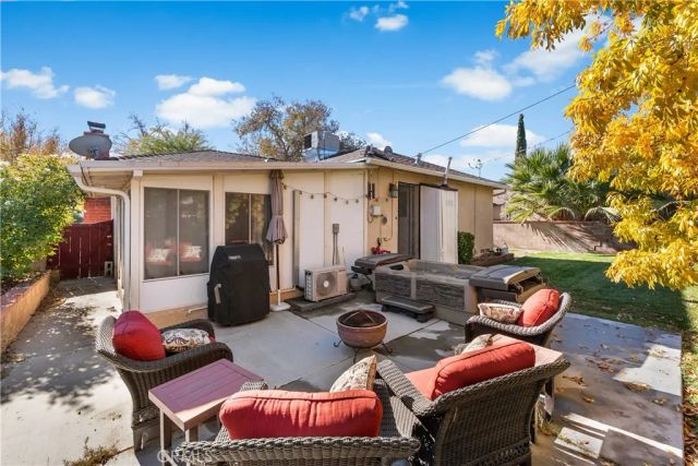1335 W Ivyton, Lancaster, CA 93534