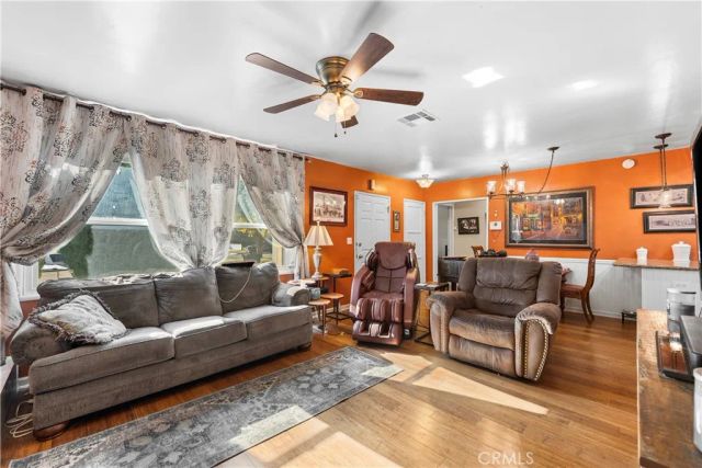 1335 W Ivyton, Lancaster, CA 93534