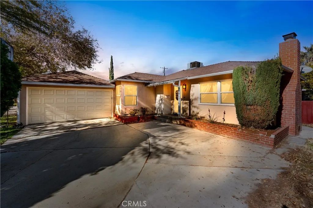 1335 W Ivyton, Lancaster, CA 93534