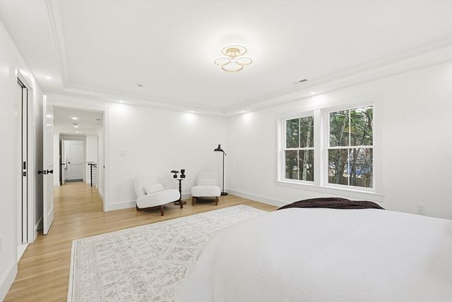 565 Elm St, Concord, MA 01742