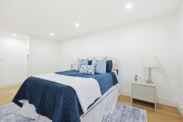 565 Elm St, Concord, MA 01742