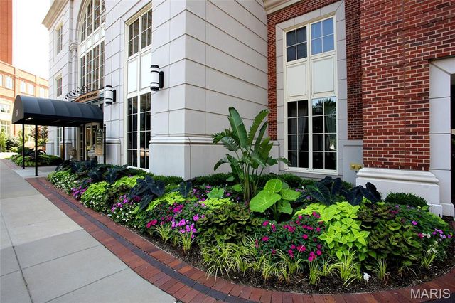 150 Carondelet Plaza 1301, Clayton, MO 63105