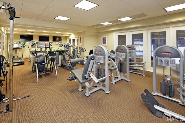 150 Carondelet Plaza 1301, Clayton, MO 63105