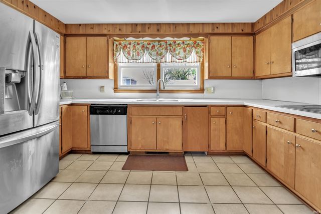 1145 E Water Street, Mount Vernon, IN 47620