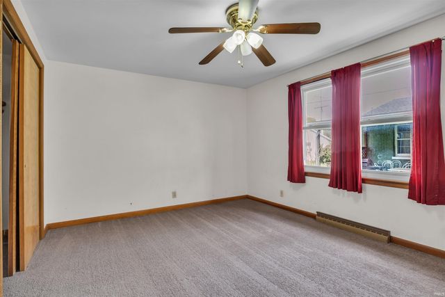 1145 E Water Street, Mount Vernon, IN 47620