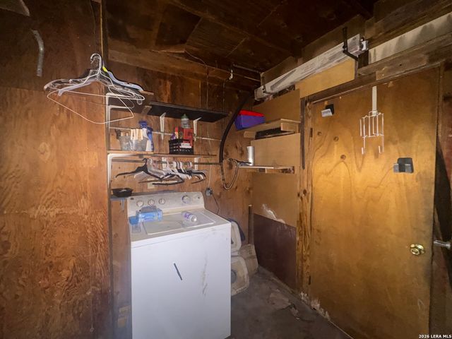 7007 CASTLERIDGE, San Antonio, TX 78227