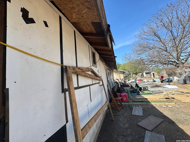 7007 CASTLERIDGE, San Antonio, TX 78227