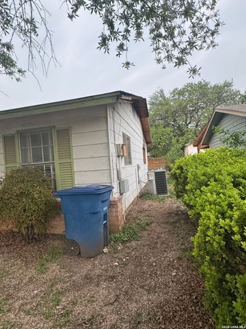 7007 CASTLERIDGE, San Antonio, TX 78227