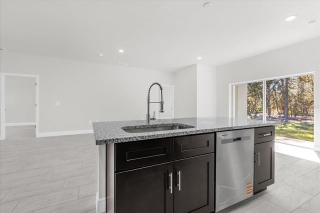 1718 W MANCHESTER DRIVE, Citrus Springs, FL 34434