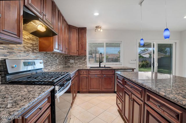 2353 Bryson Place, Simi Valley, CA 93065