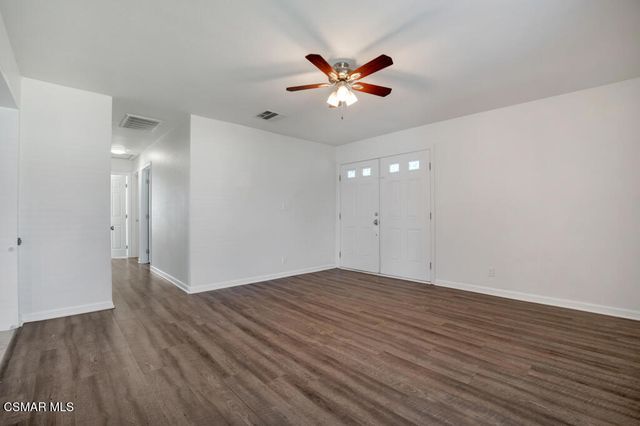 2353 Bryson Place, Simi Valley, CA 93065