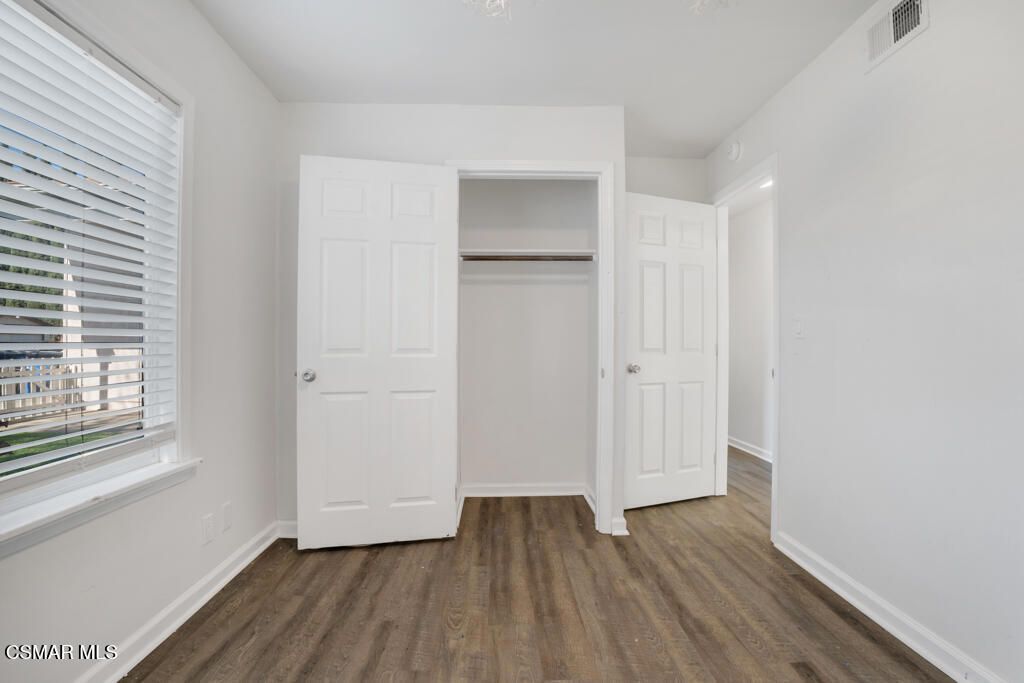 Image 16 of property listing at 2353 Bryson Place, Simi Valley, CA 93065