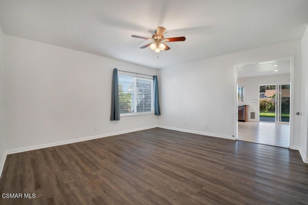 Image 6 of property listing at 2353 Bryson Place, Simi Valley, CA 93065