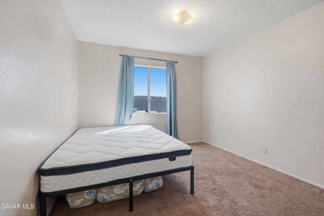 8581 Jacaranda Avenue, California City, CA 93505