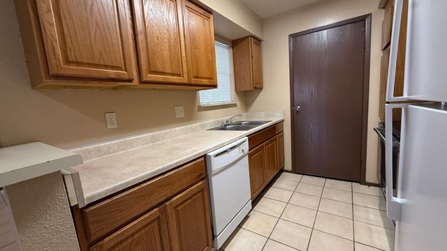 13480 S Thorntree Drive 316, Houston, TX 77015