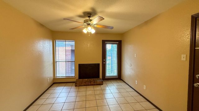 13480 S Thorntree Drive 316, Houston, TX 77015