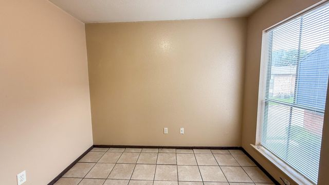 13480 S Thorntree Drive 316, Houston, TX 77015