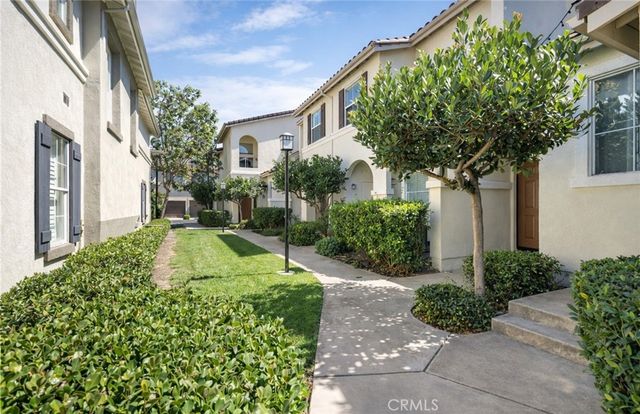 2405 Crescent Oak, Irvine, CA 92618