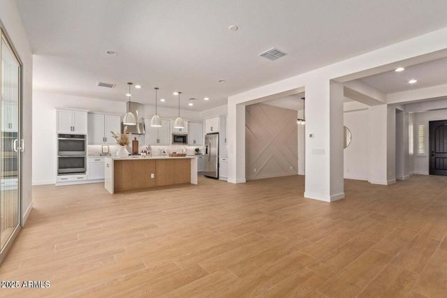 8543 W PALO VERDE Drive, Glendale, AZ 85305