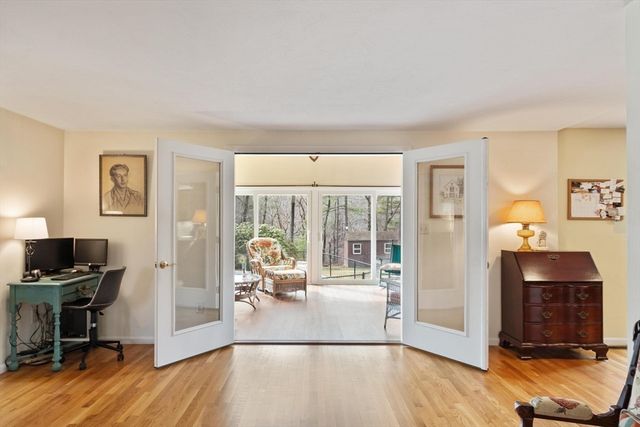 20 Bayberry Rd, Westford, MA 01886