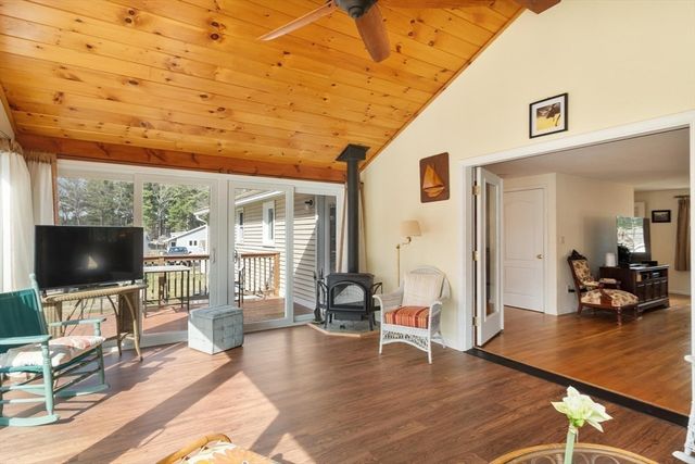 20 Bayberry Rd, Westford, MA 01886