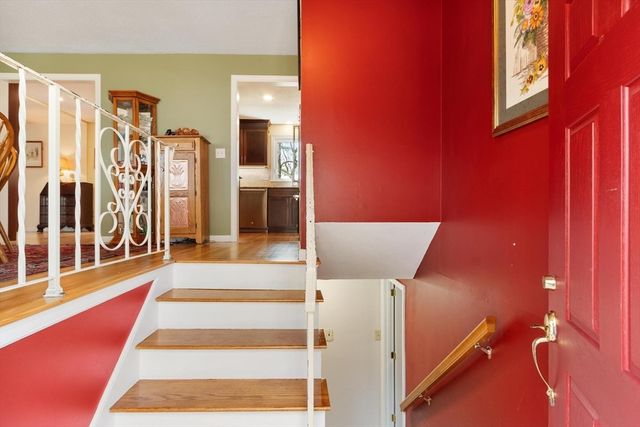 20 Bayberry Rd, Westford, MA 01886