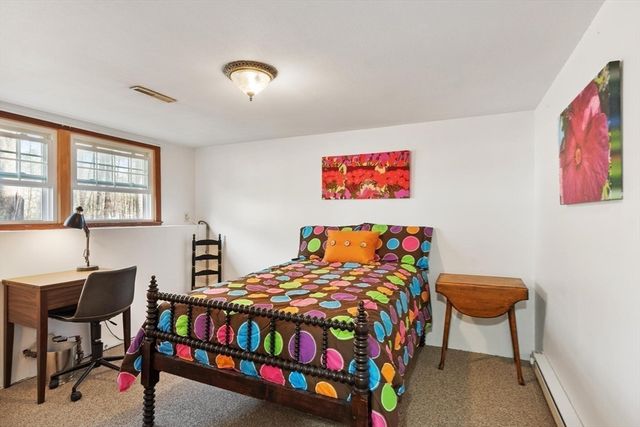 20 Bayberry Rd, Westford, MA 01886