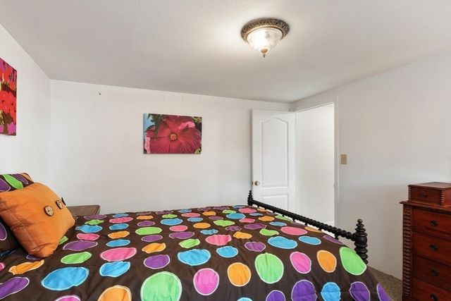 20 Bayberry Rd, Westford, MA 01886