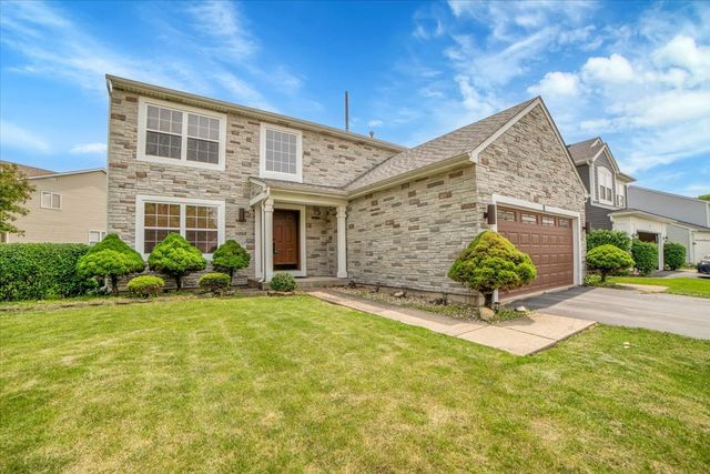 1 Stratford Court, South Elgin, IL 60177