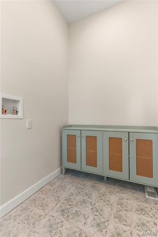 3113 Wyoming Street, St Louis, MO 63118